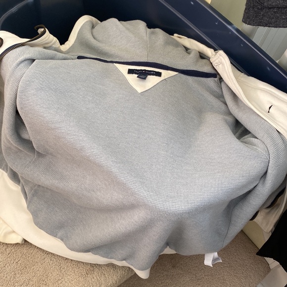 Tommy Hilfiger front bottom down hoodie - Picture 8 of 8